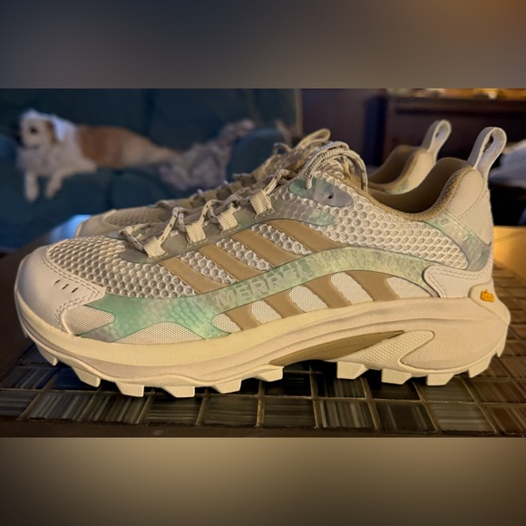 Merrell Shoes - MERRELL MOAB SPEED 2 Vent 2K SE Women's Trail Running Shoes. 
Color- Lily/White.